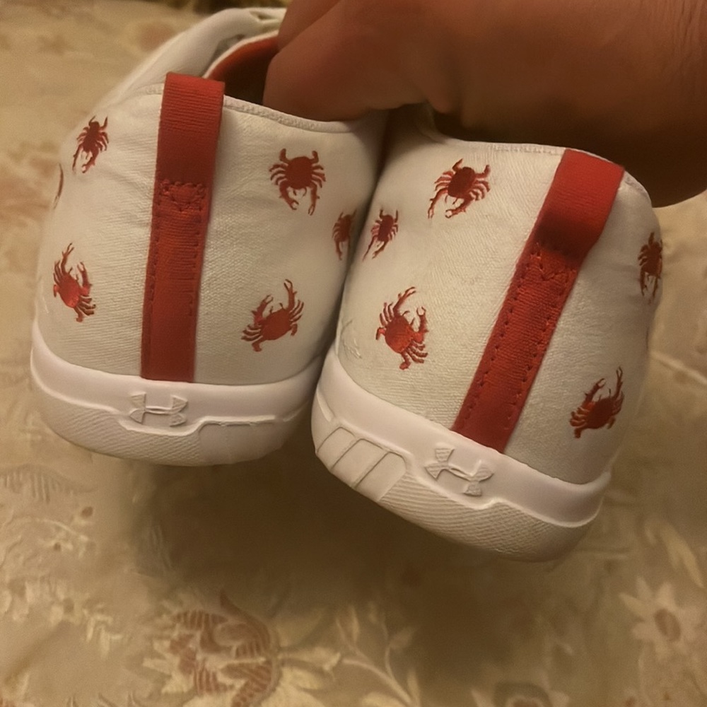 Under armor - Picture 6 of 6